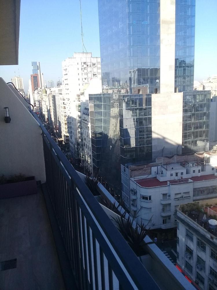 Columbia Palace 3*