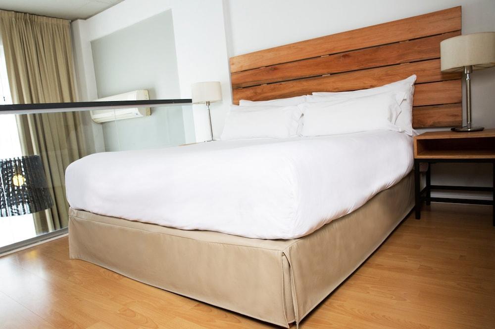 Urbanica The Hotel 4*