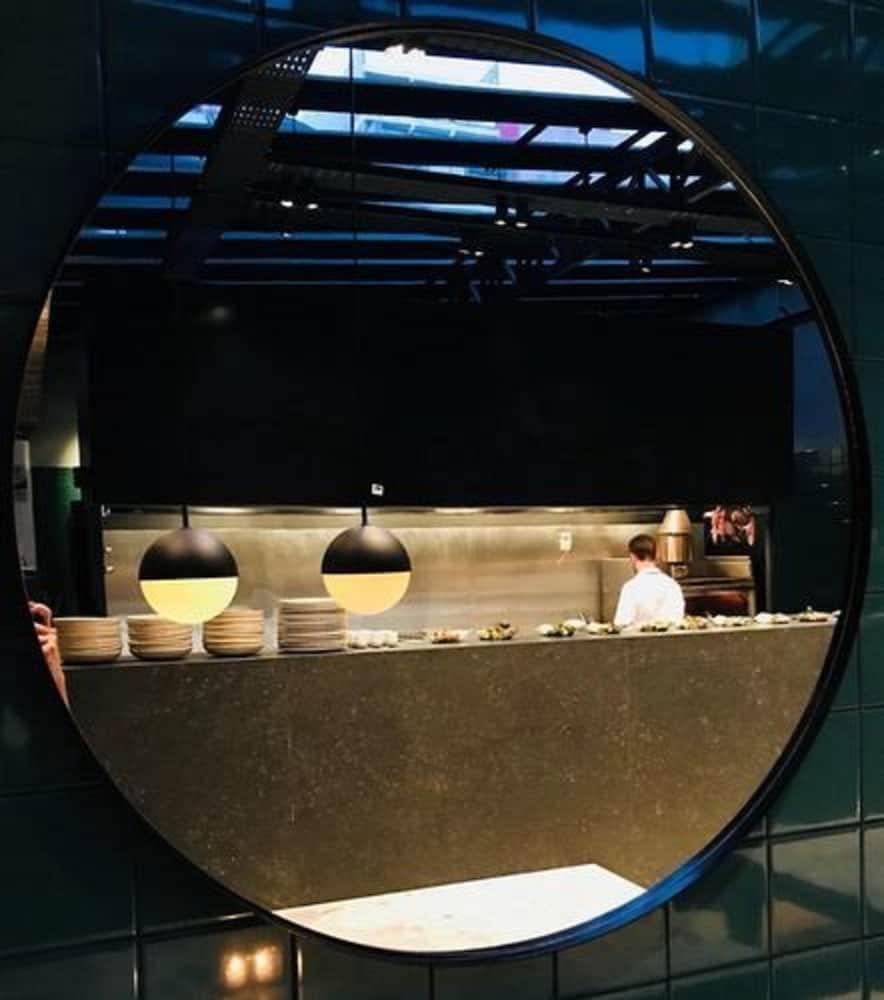 Hotel Urbanica The 4*