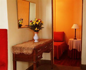 Hotel Reina 2*