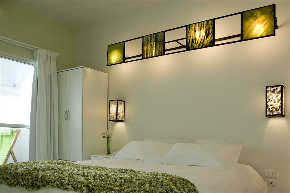 Blue Soho 4*
