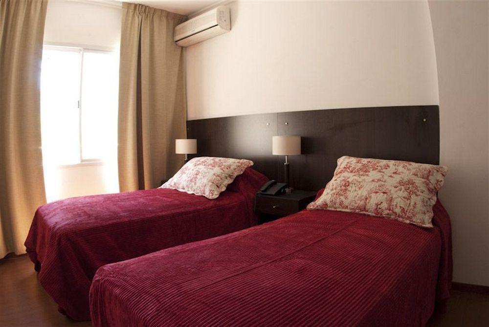 Nunez Hotel 3*