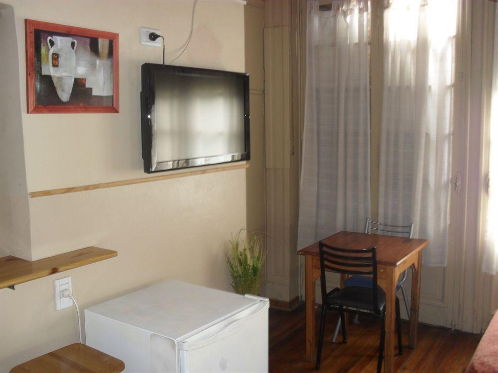 De La Rue Hotel 2*
