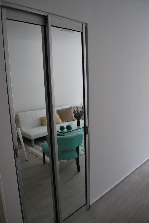 Chic & Bright In Recoleta Apartment