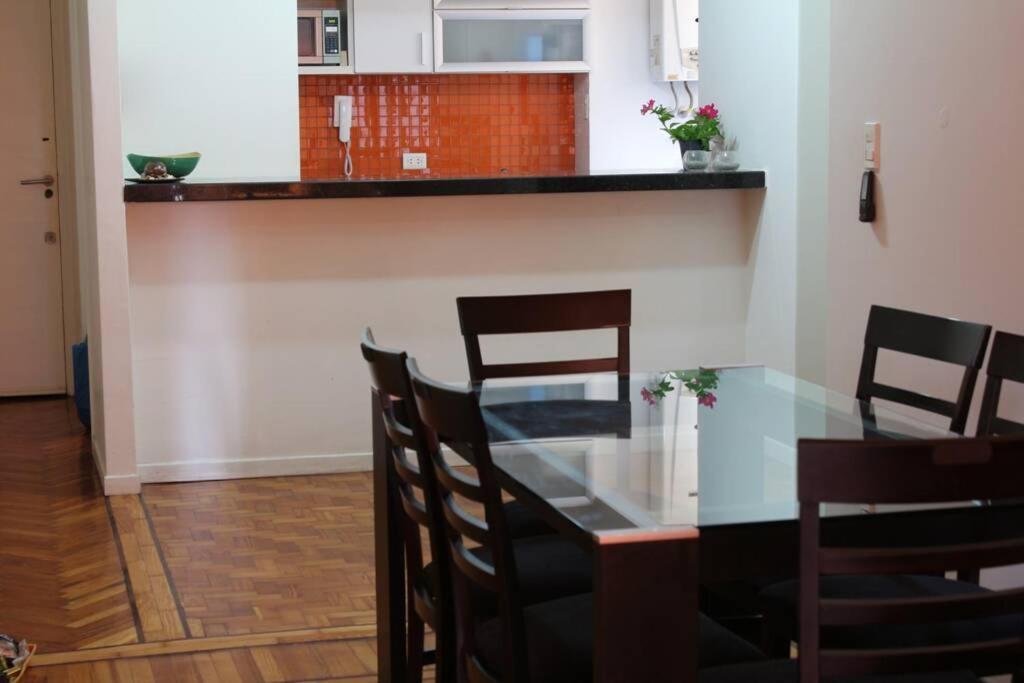 Best Location In Caballito, Buenos Aires, 80 M2 *