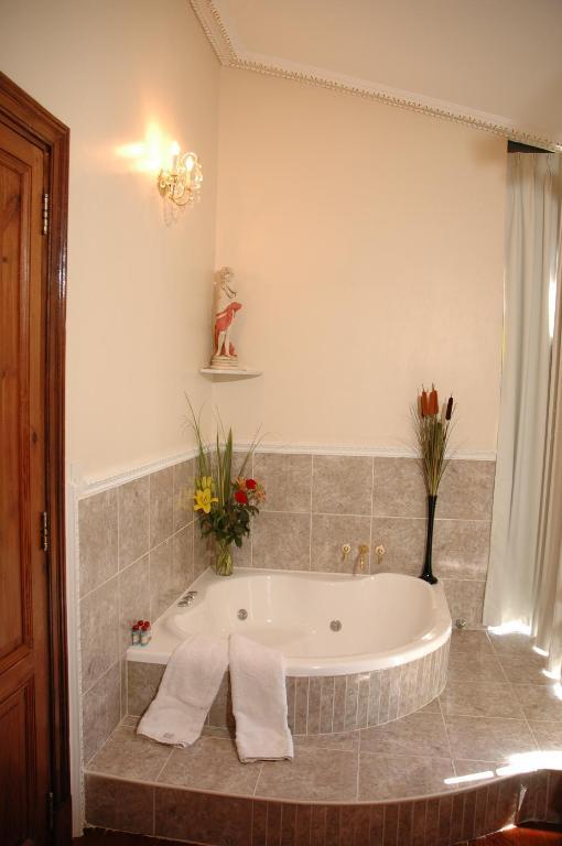 Hotel Mansion Dandi Royal Tango 4*