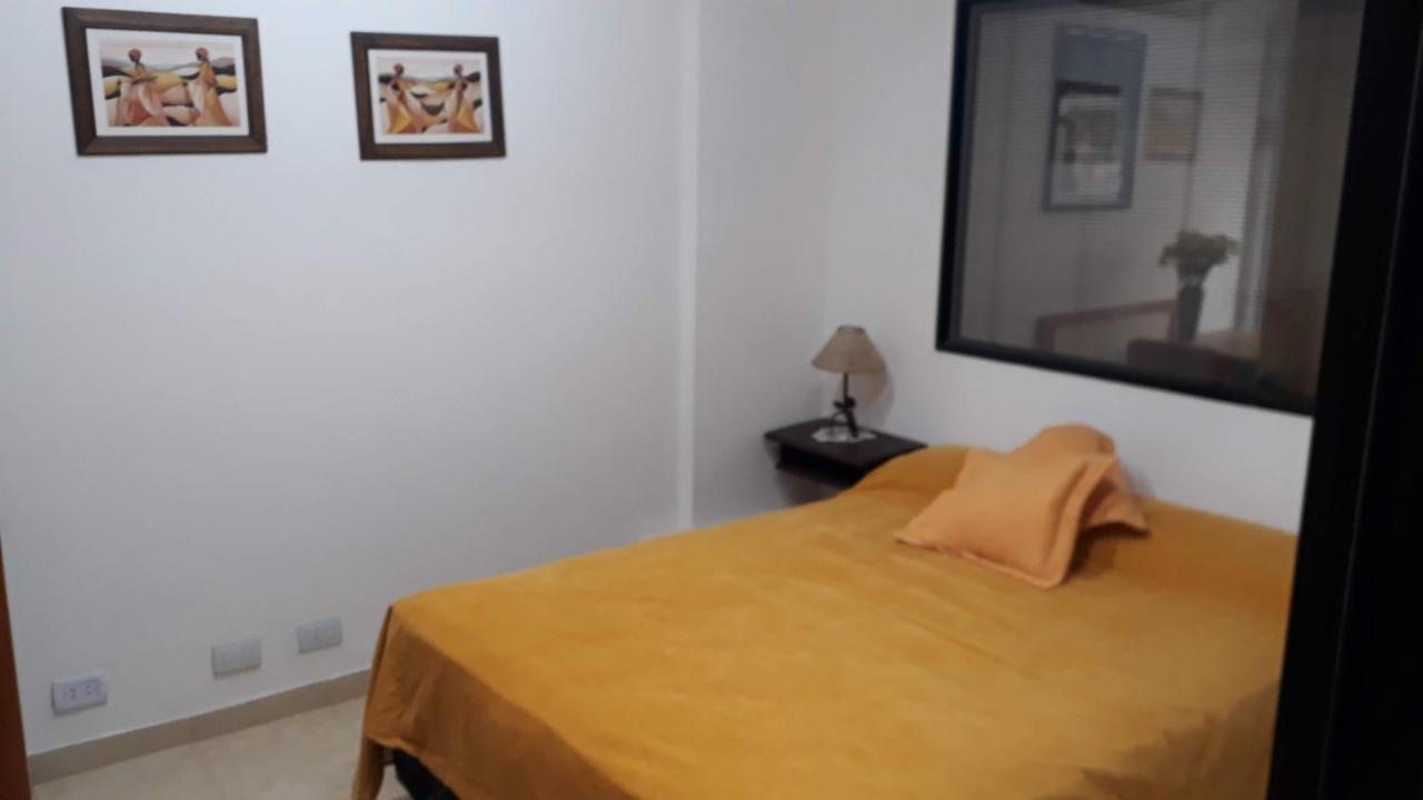 Parana 1 - 3 Ambientes- Apartamento *