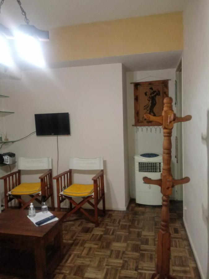 Calido En Parque Lezama Apartamento *