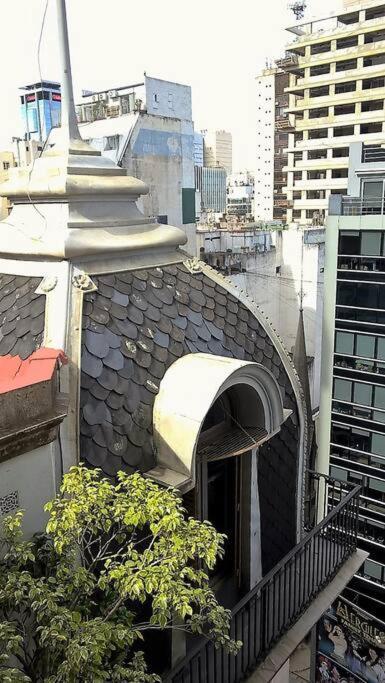 Dome Over Corrientes Avenue *