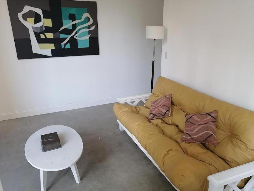 Apart Confortable Y Luminoso Libertad Apartment *