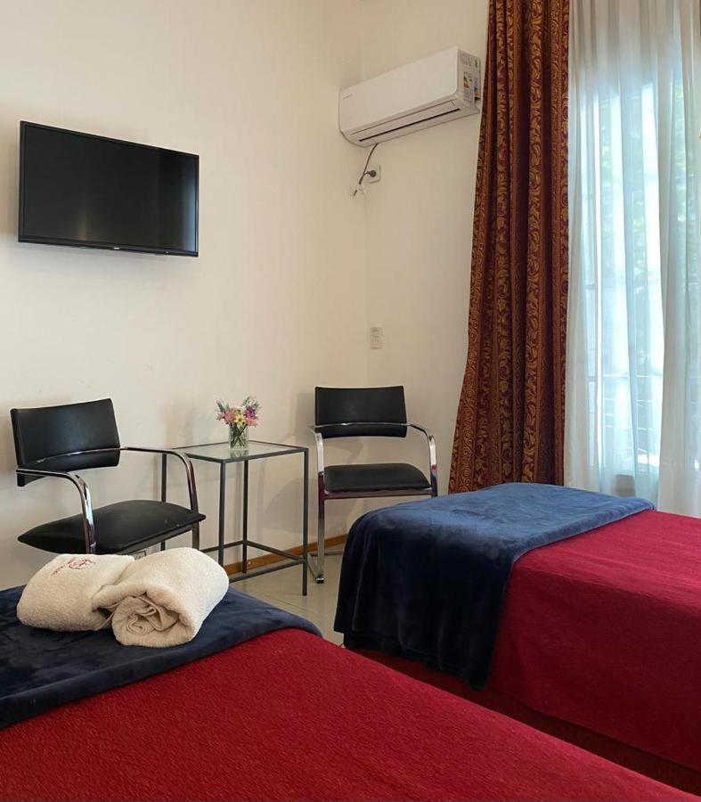 Astoria Hotel 2*