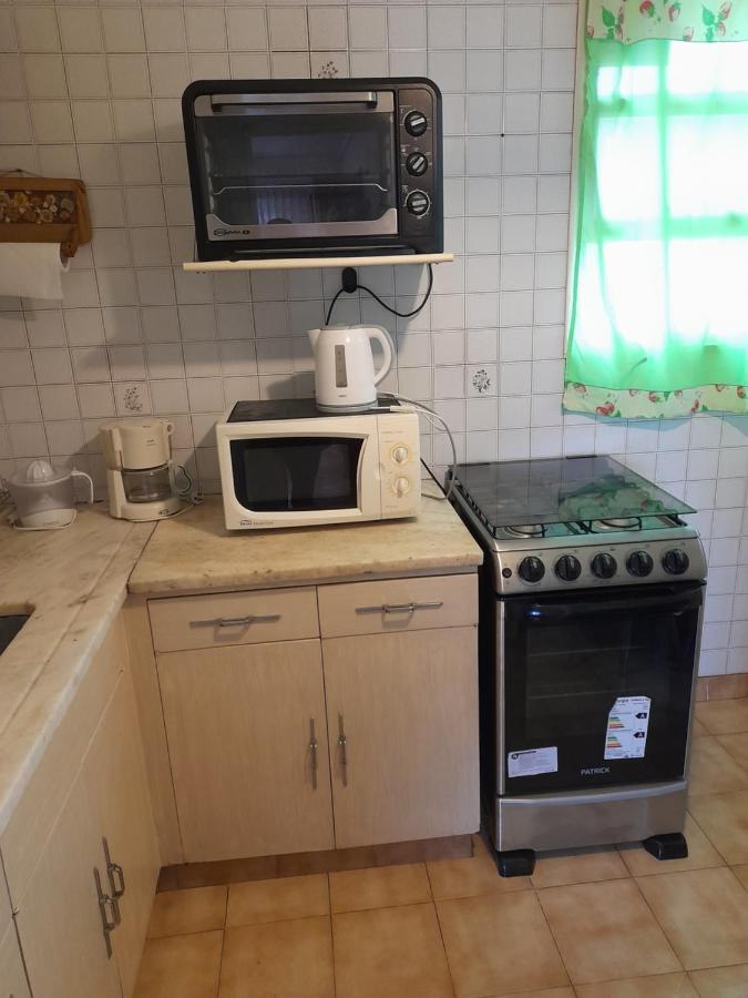 Apartamento Hospital Italiano -Parque Centenario - Excelente Depto todo luz y sol Equipado y Cómodo *