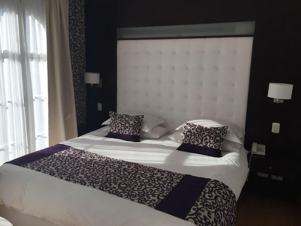 Purobaires Boutique Hotel 4*