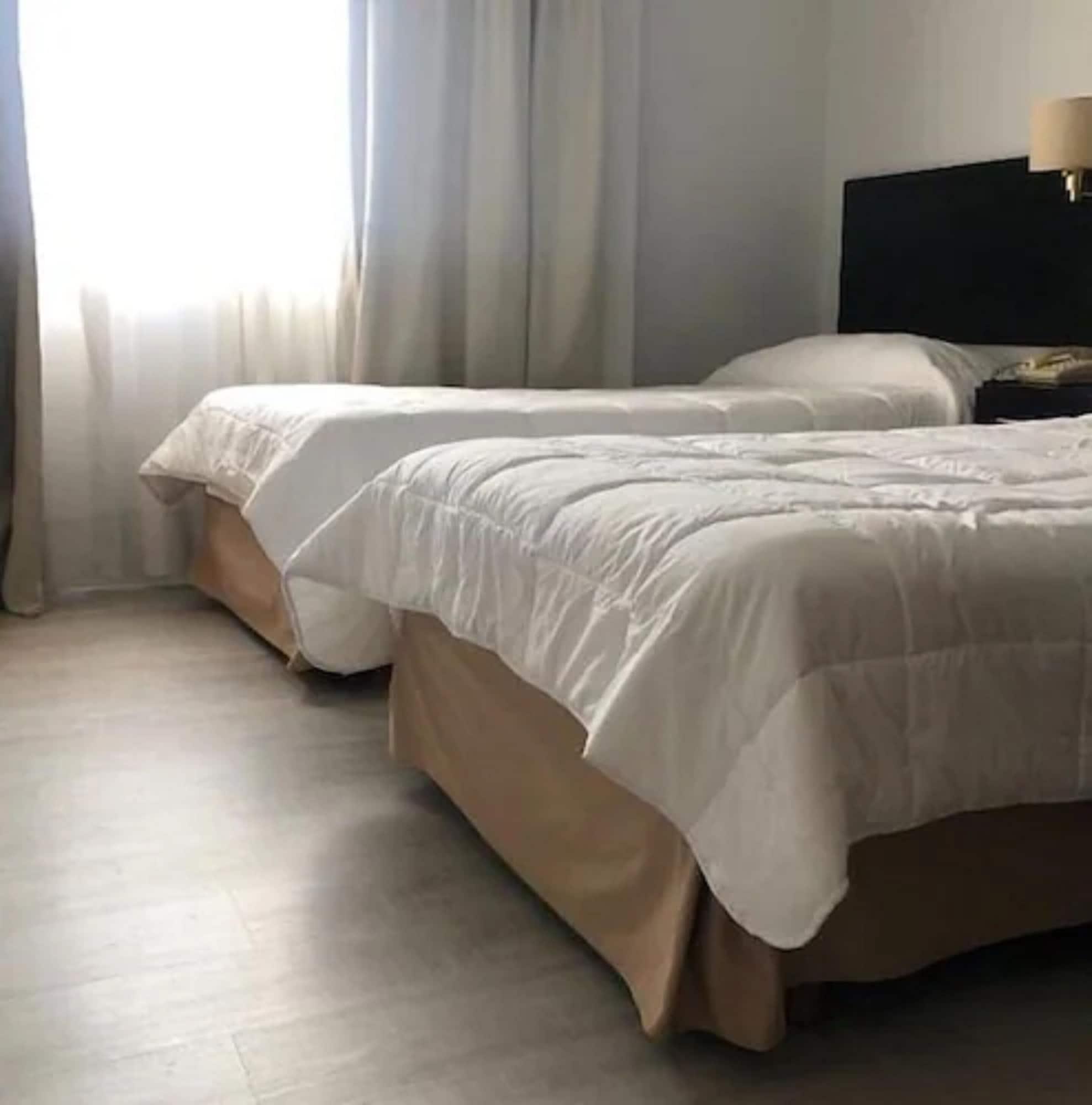La Perla Hotel