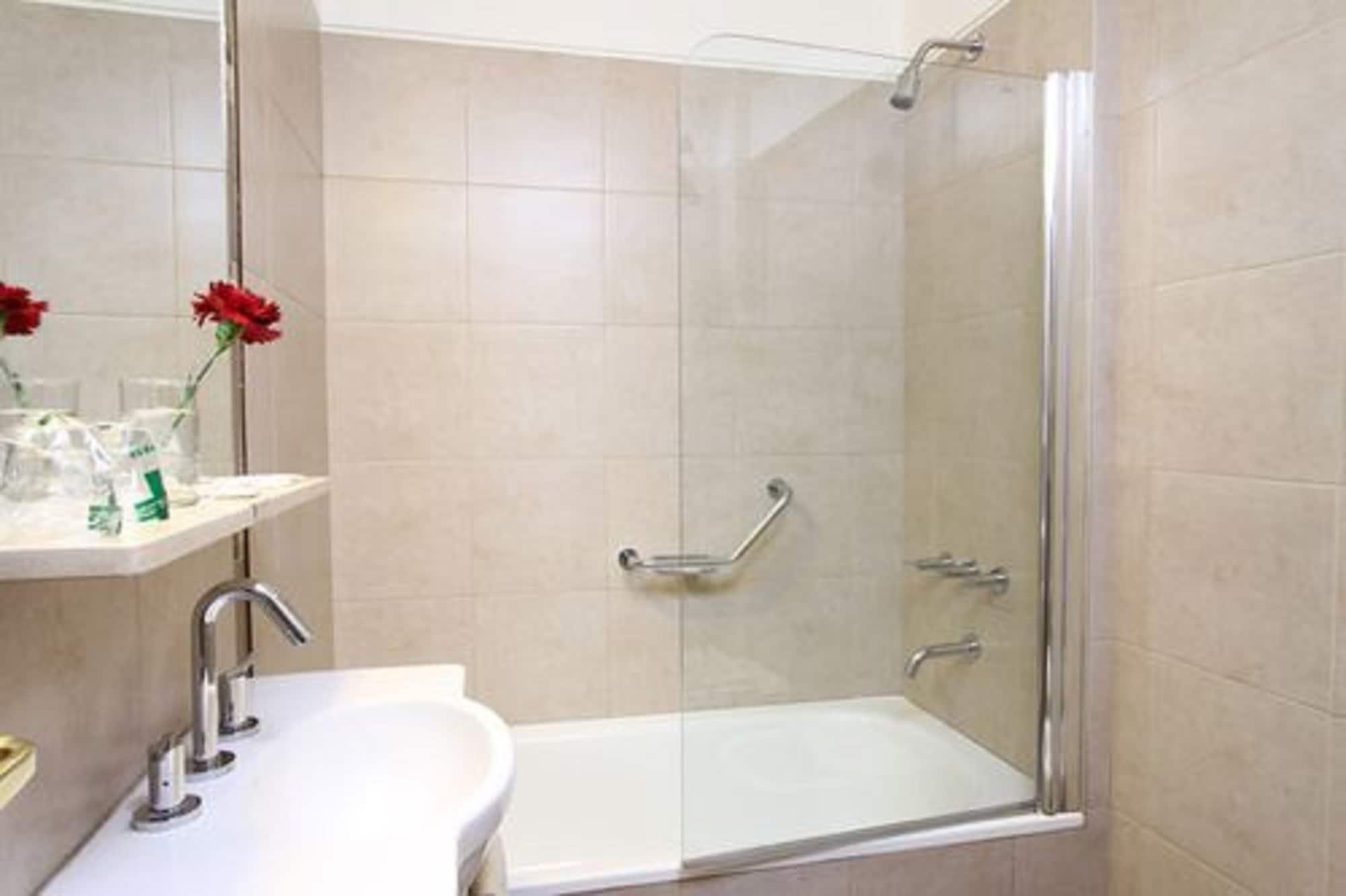 Hotel Victory 3*