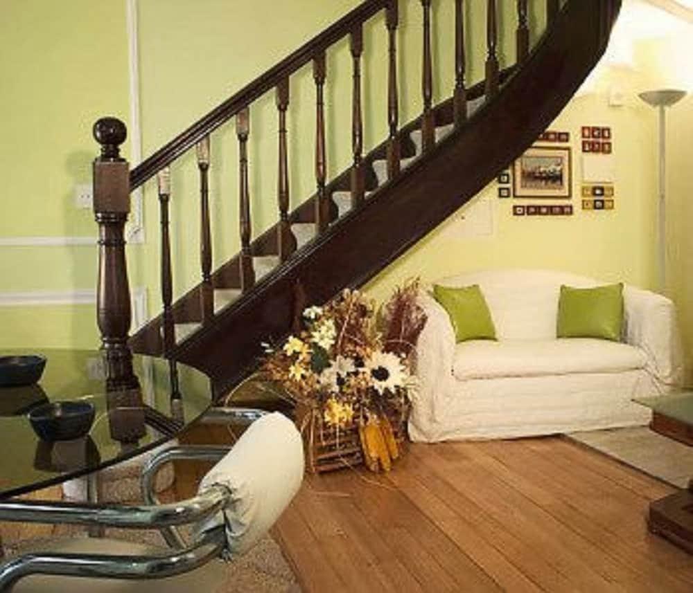 Loft Argentino Aparthotel 3*
