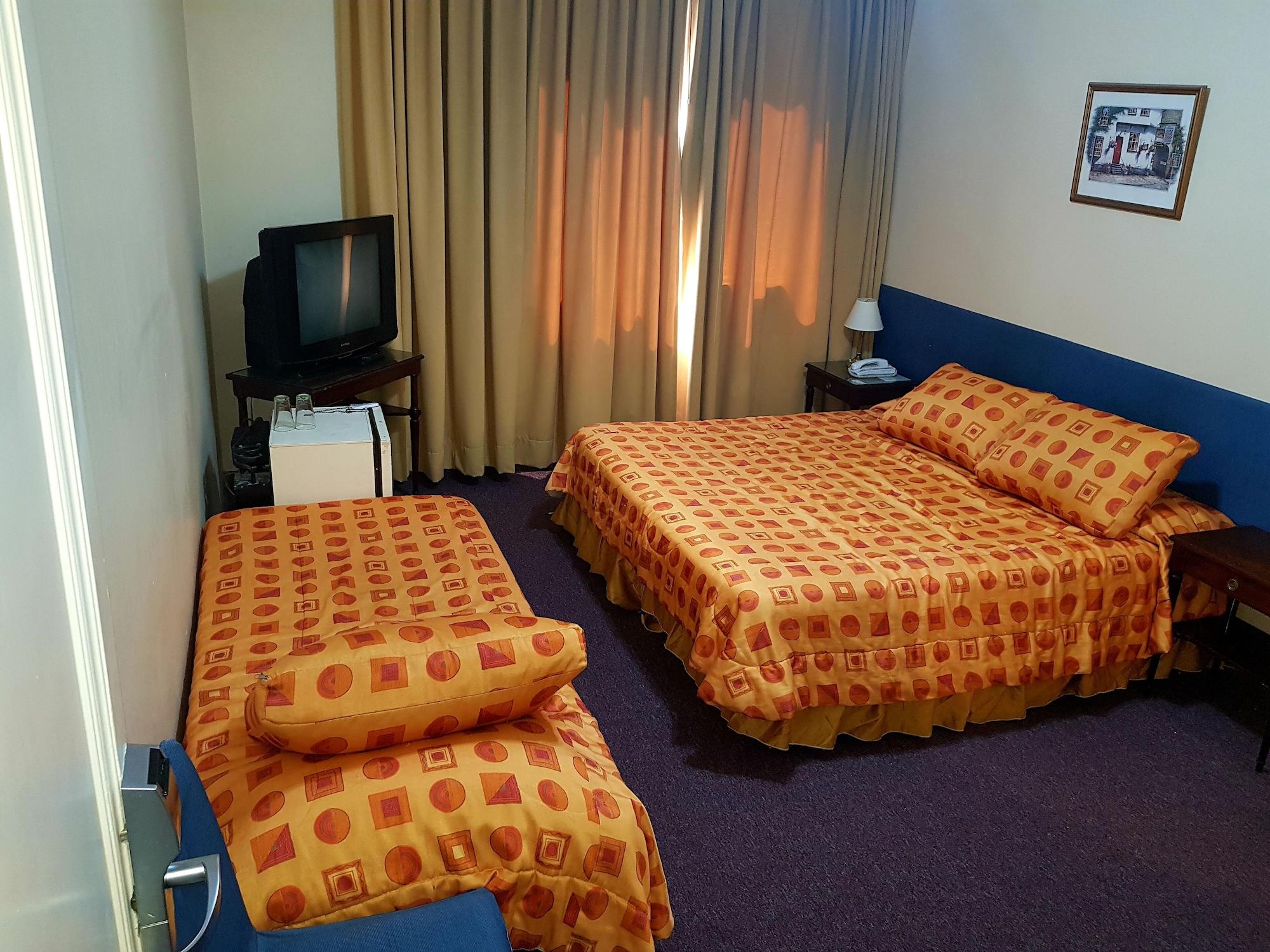 Regis Orho Hotel 3*
