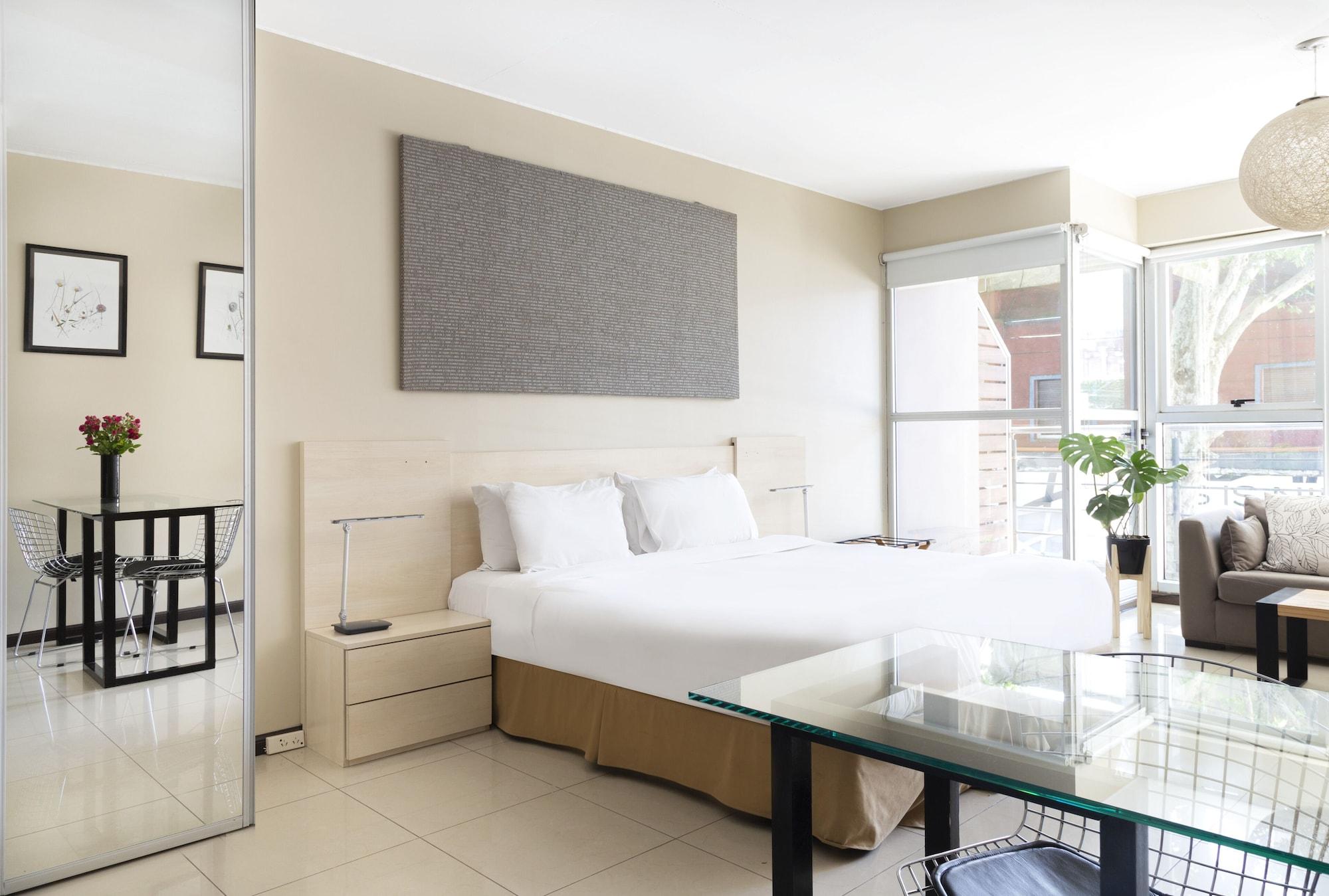 Feel Hotel 3*