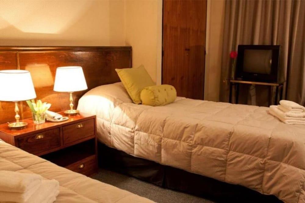 Centro Naval 3*