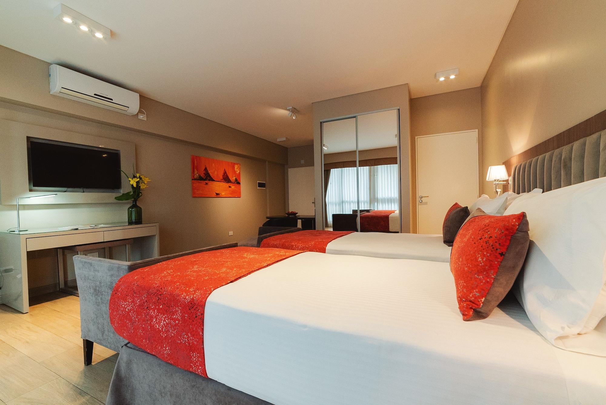 Arc Arenales Studios&suites Apartahotel