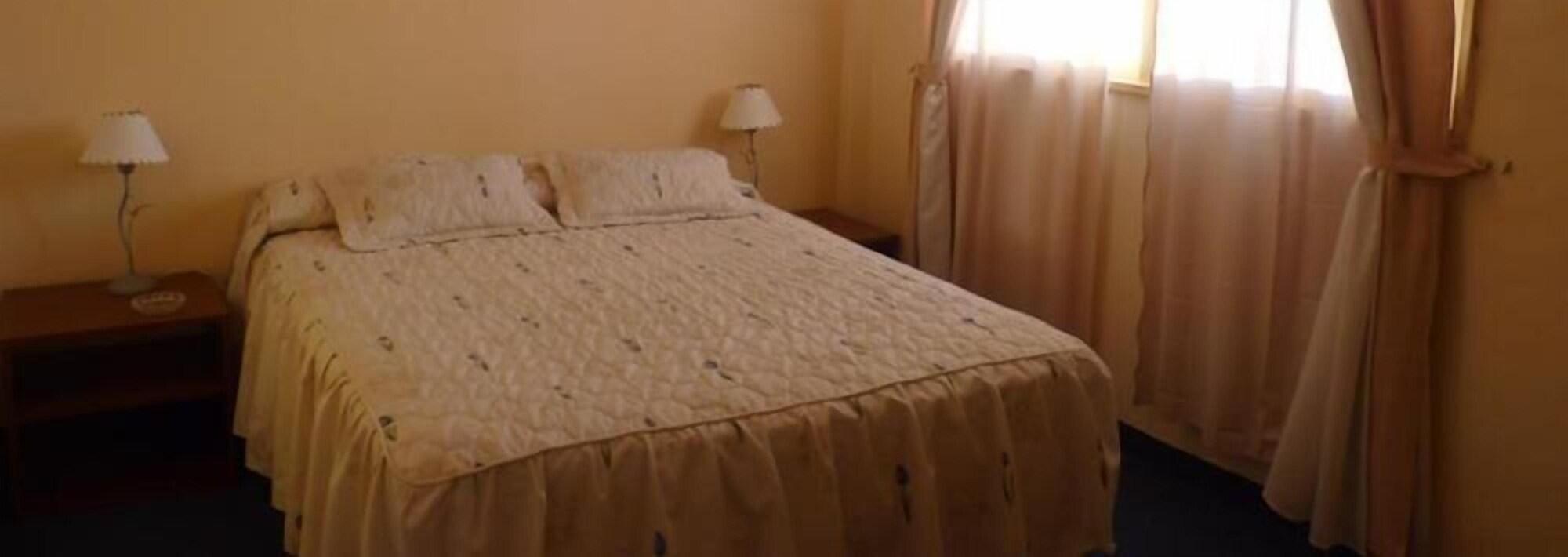 Adrazi Internacional Hotel 3*