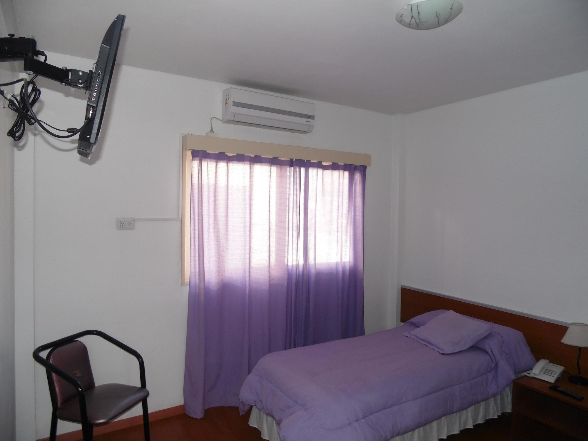Adrazi Internacional Hotel 3*