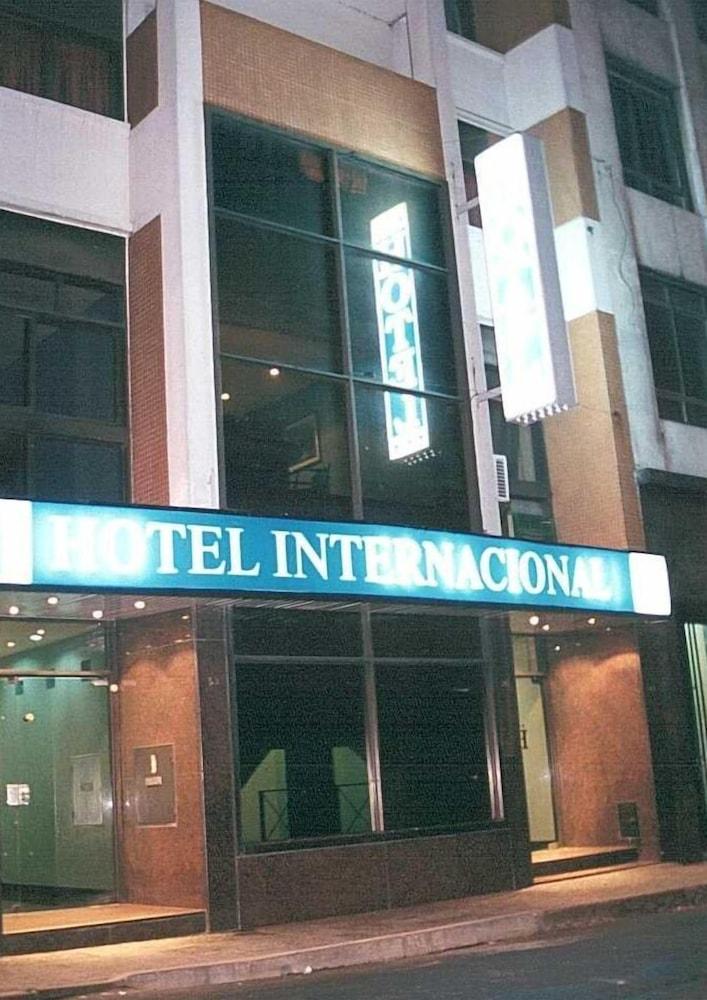 Adrazi Internacional 3* Buenos Aires