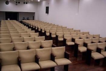Hotel Adrazi Internacional 3*