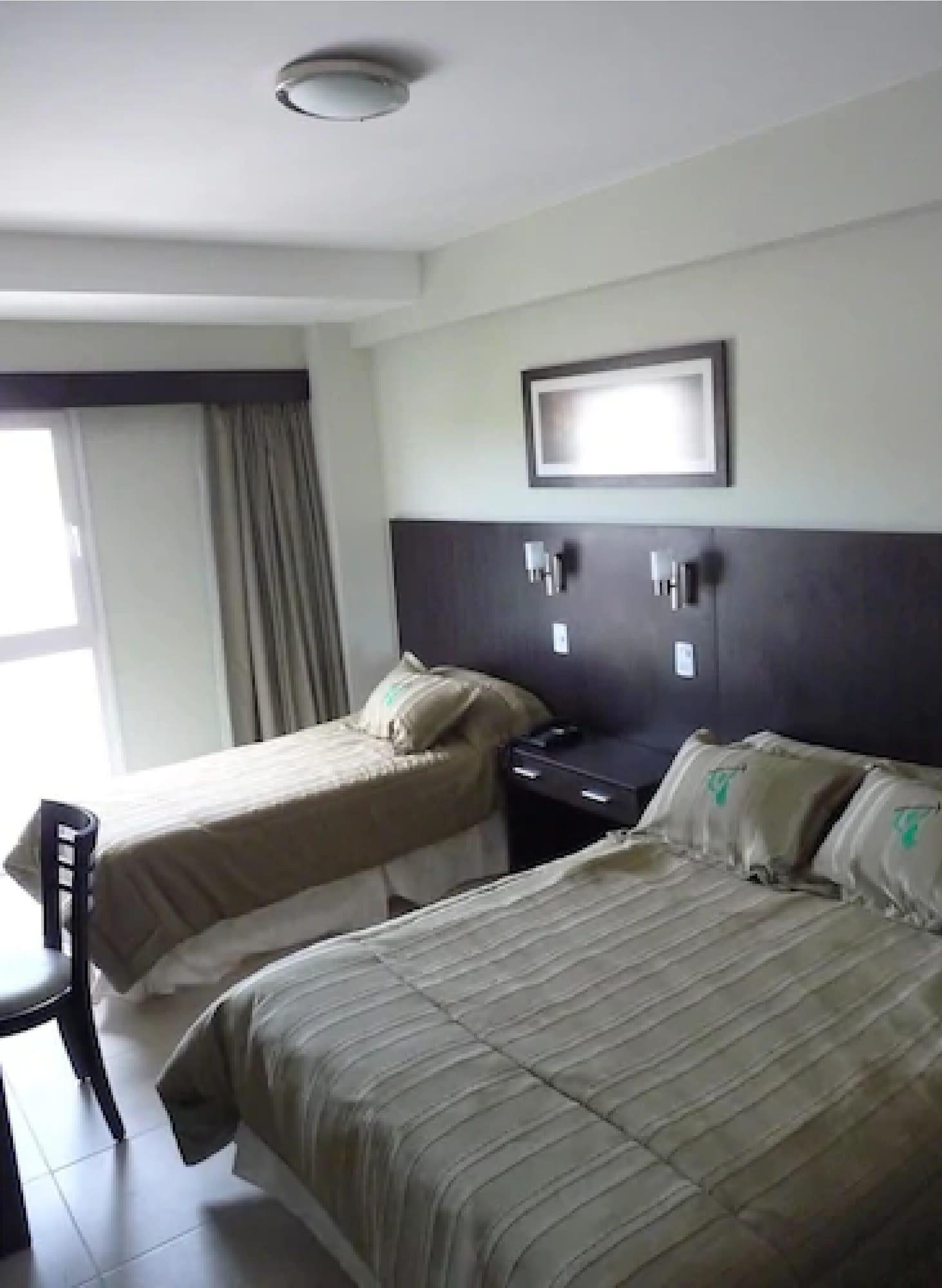Osam Hotel 3*