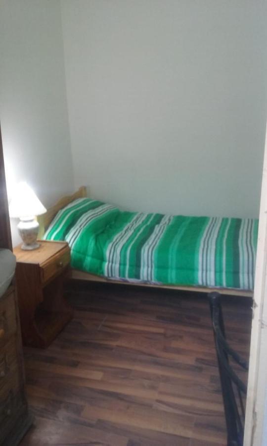 Habitac Indiv Casa De Familia, Flores Ciudad Autónoma de Buenos Aires
