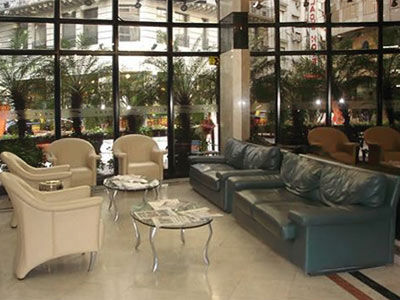 Reconquista Plaza Hotel 3*