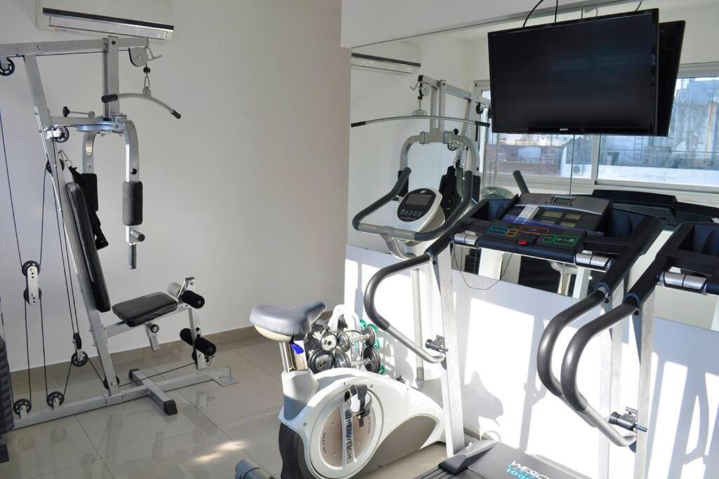 En El Centro De Recoleta Con Pileta, Parilla Y Gym Apartamento *