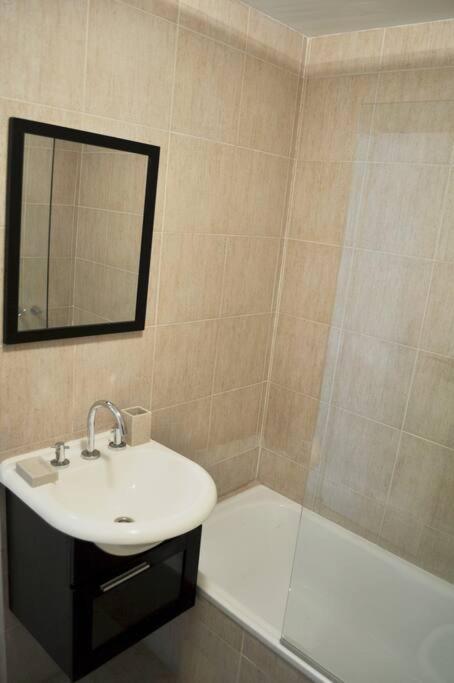 Apartamento En El Centro De Recoleta Con Pileta, Parilla Y Gym