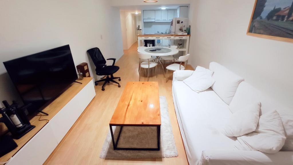 Agradable Departamento En Crespo. * Ciudad Autónoma de Buenos Aires