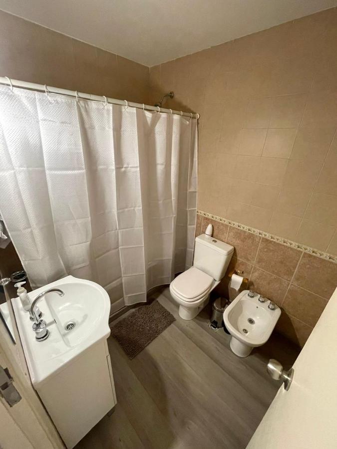 Apartment 3 Ambientes Con Balcon Y Practico, Lindo Y Con Todo Cerca! *