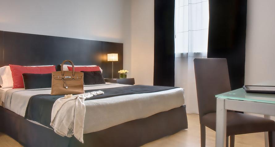 Broadway & Hotel 4*