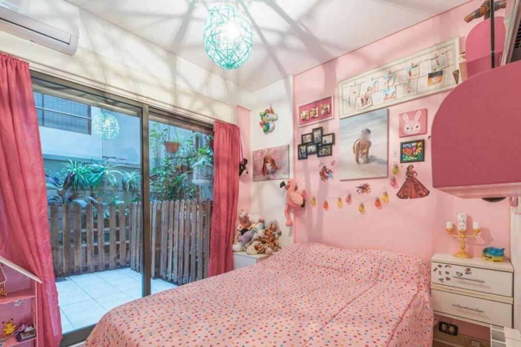 Apartamento Departamento Semipiso, 2 Habitaciones, Con Parrilla Y Estacionamiento Privado *