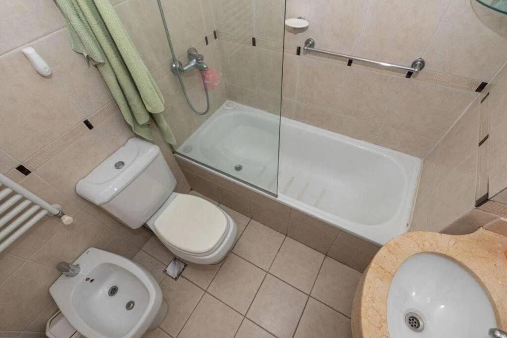 Departamento Semipiso, 2 Habitaciones, Con Parrilla Y Estacionamiento Privado Apartamento Ciudad Autónoma de Buenos Aires
