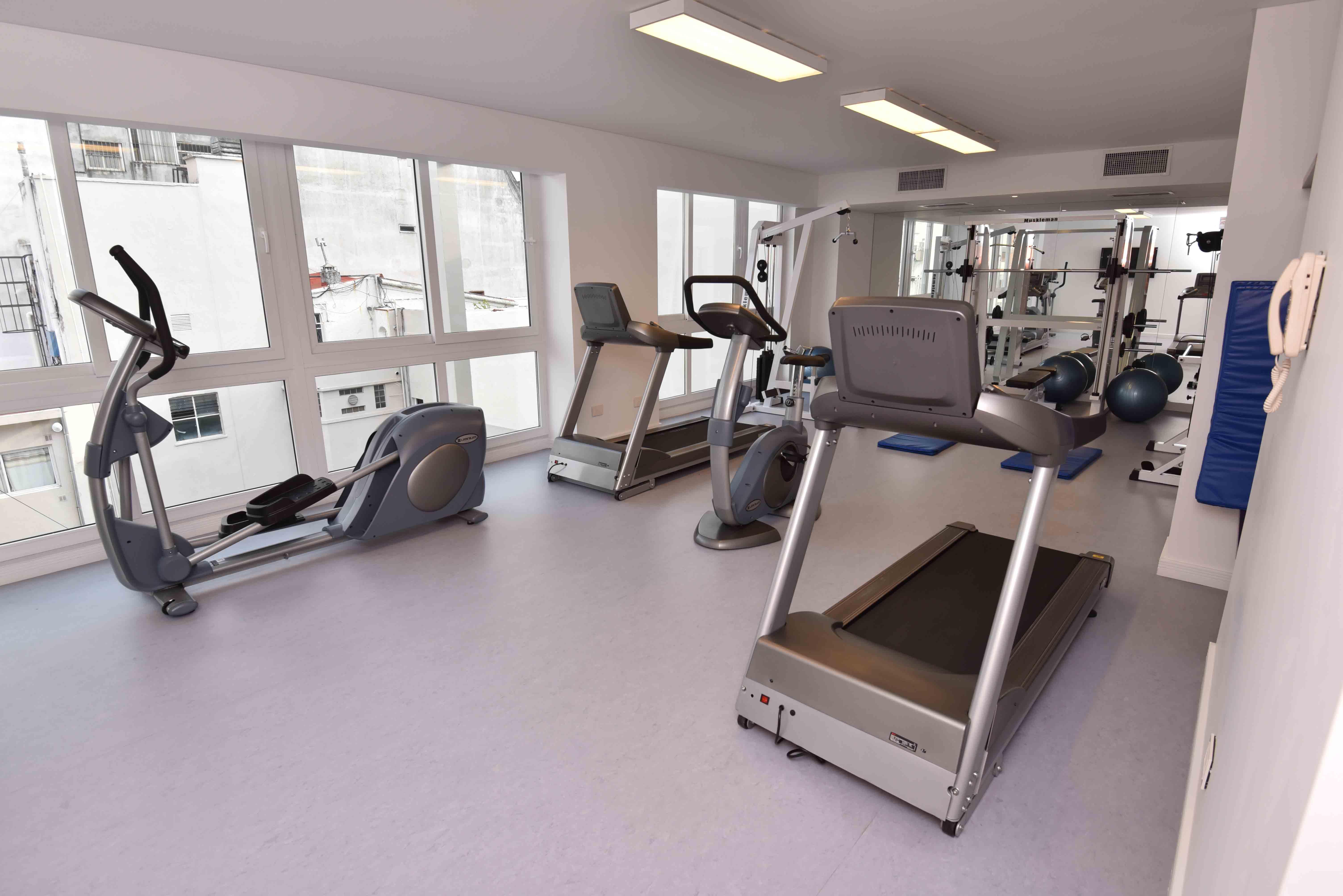 Arc Arenales Studios&suites Apartahotel 4*