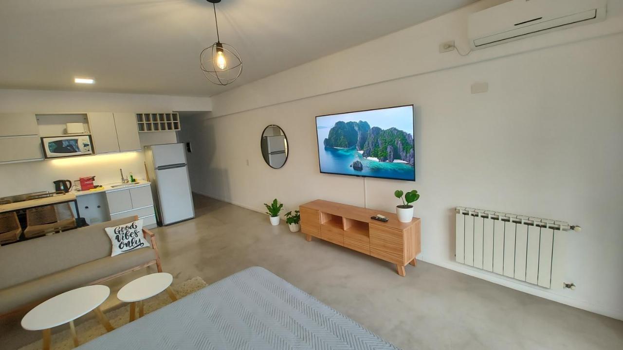 Lugar Ideal Con Pileta , Mucha Vida Alrededor Apartamento Ciudad Autónoma de Buenos Aires