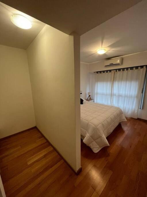 Hermoso Dto, Muy Luminoso De 68 Mts, Con Balcon.