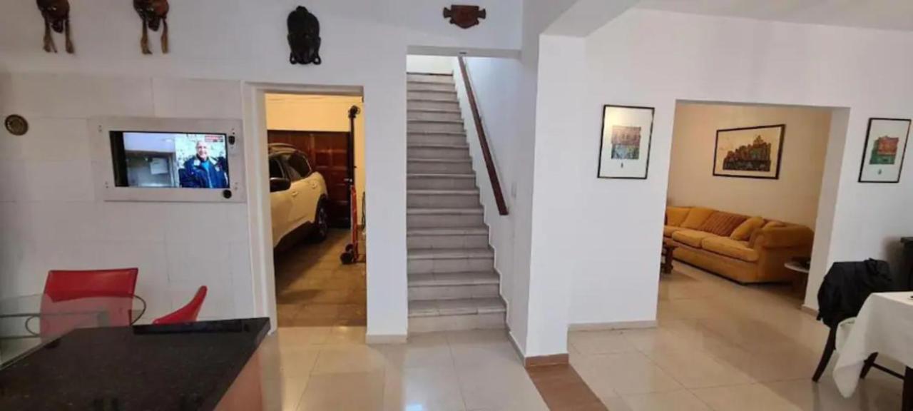 Lola Barracas Casa Con Cochera Casa de férias Buenos Aires