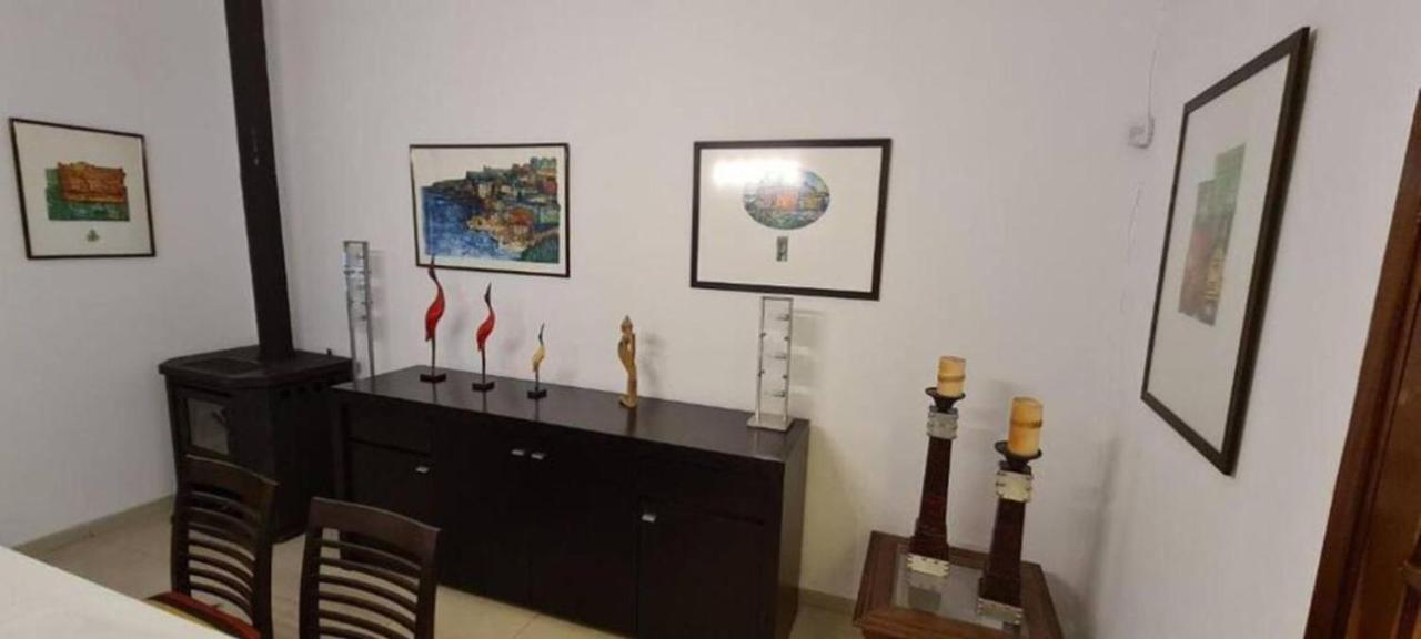 Сasa de vacaciones Lola Barracas Casa Con Cochera *