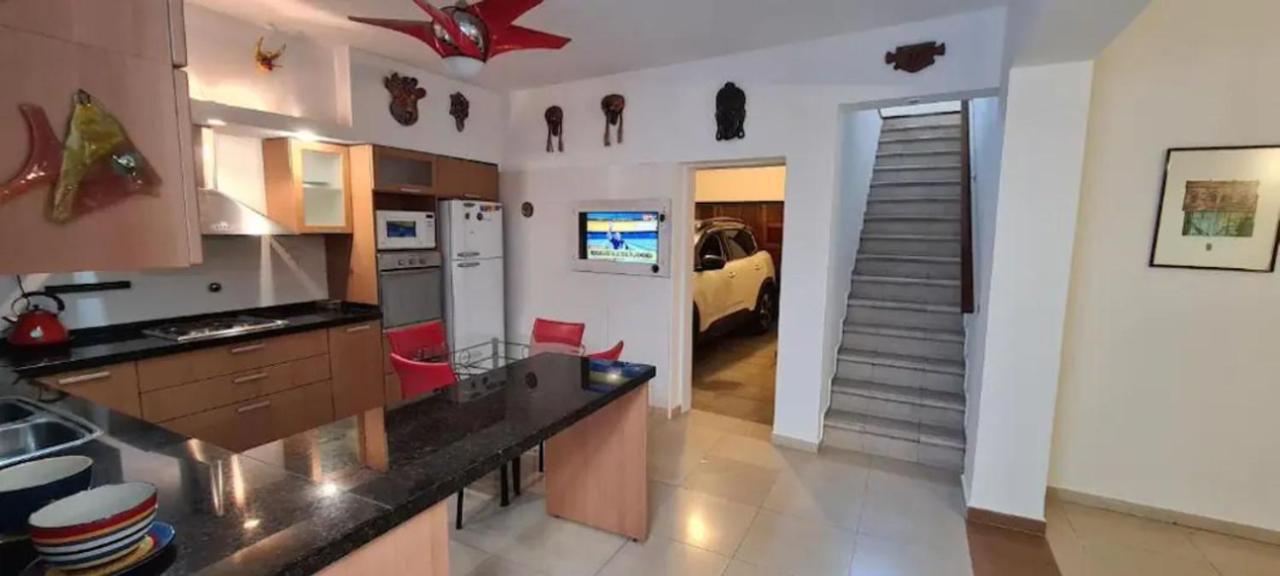 Casa de férias Lola Barracas Casa Con Cochera Buenos Aires