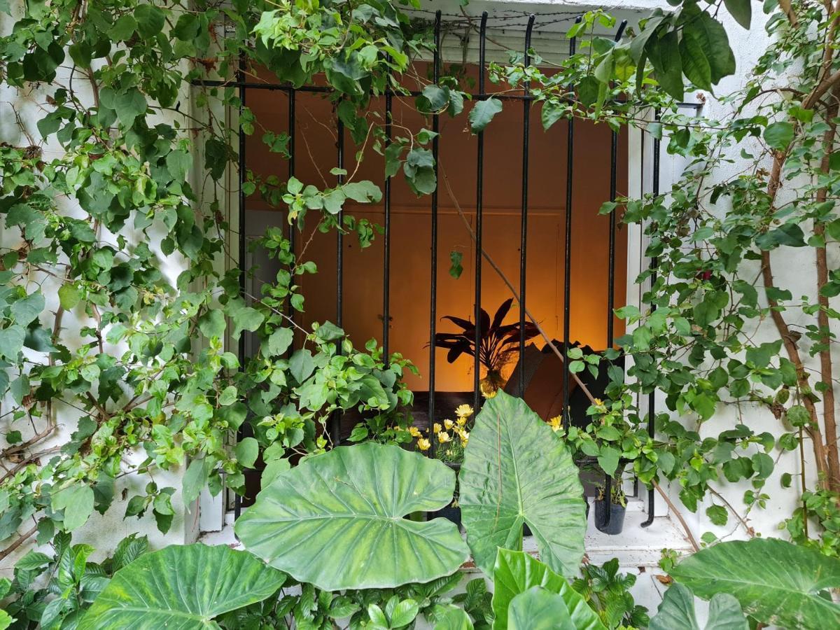 Pensión Mi Casa De *