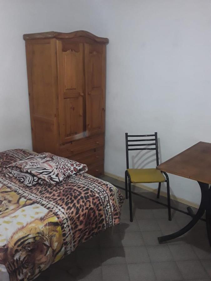Habitación en casa particular Habitac Indiv Casa De Familia, Flores *