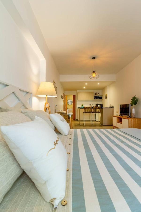 Apartahotel Acevedo 716 - - New Opening