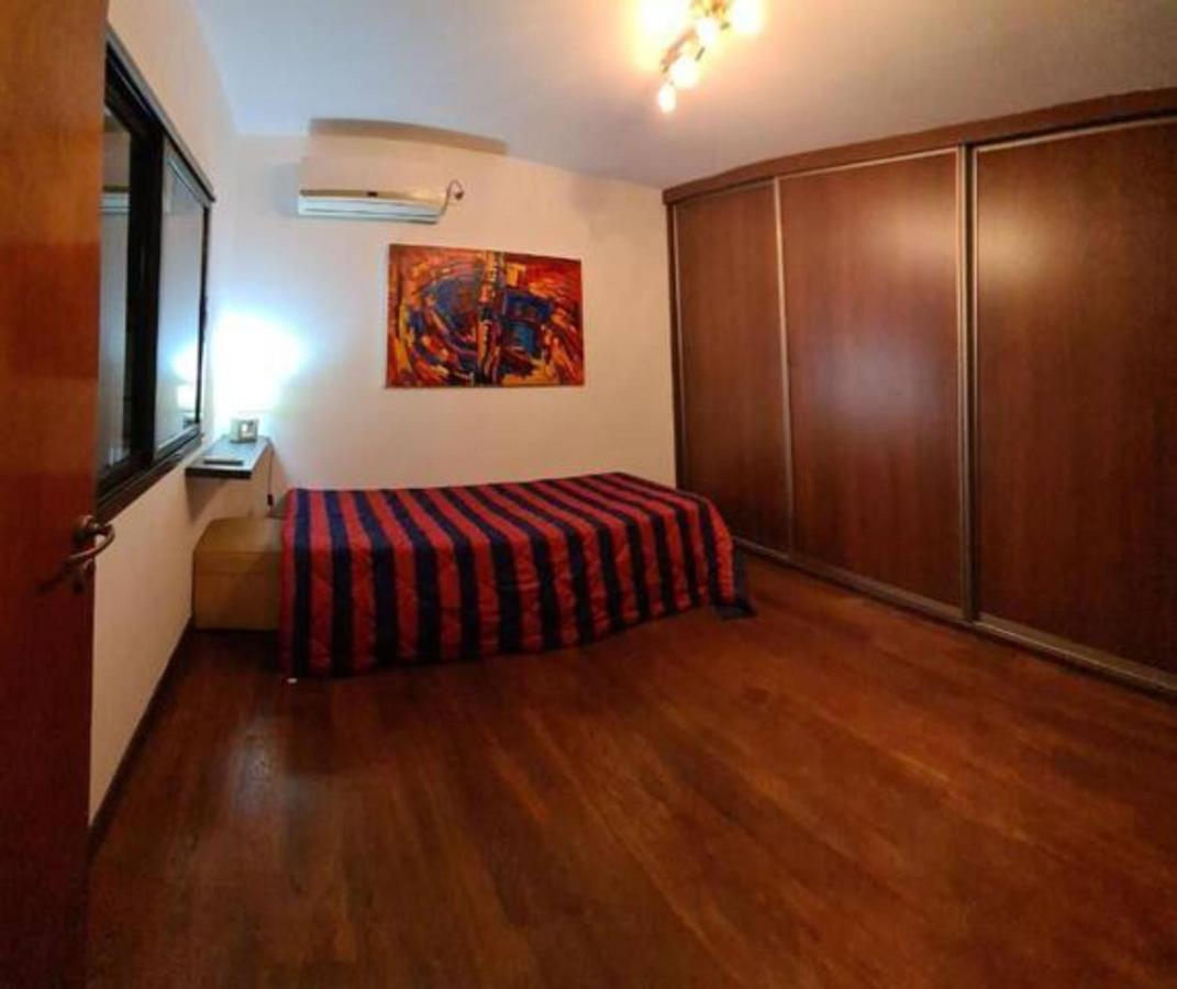 Lola Barracas Casa Con Cochera Casa de férias Buenos Aires