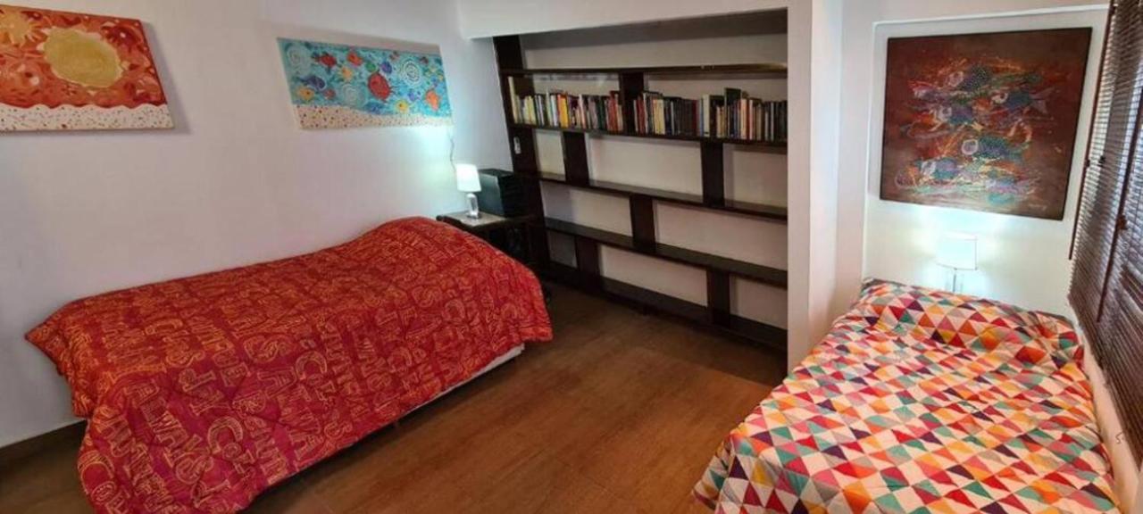 Lola Barracas Casa Con Cochera