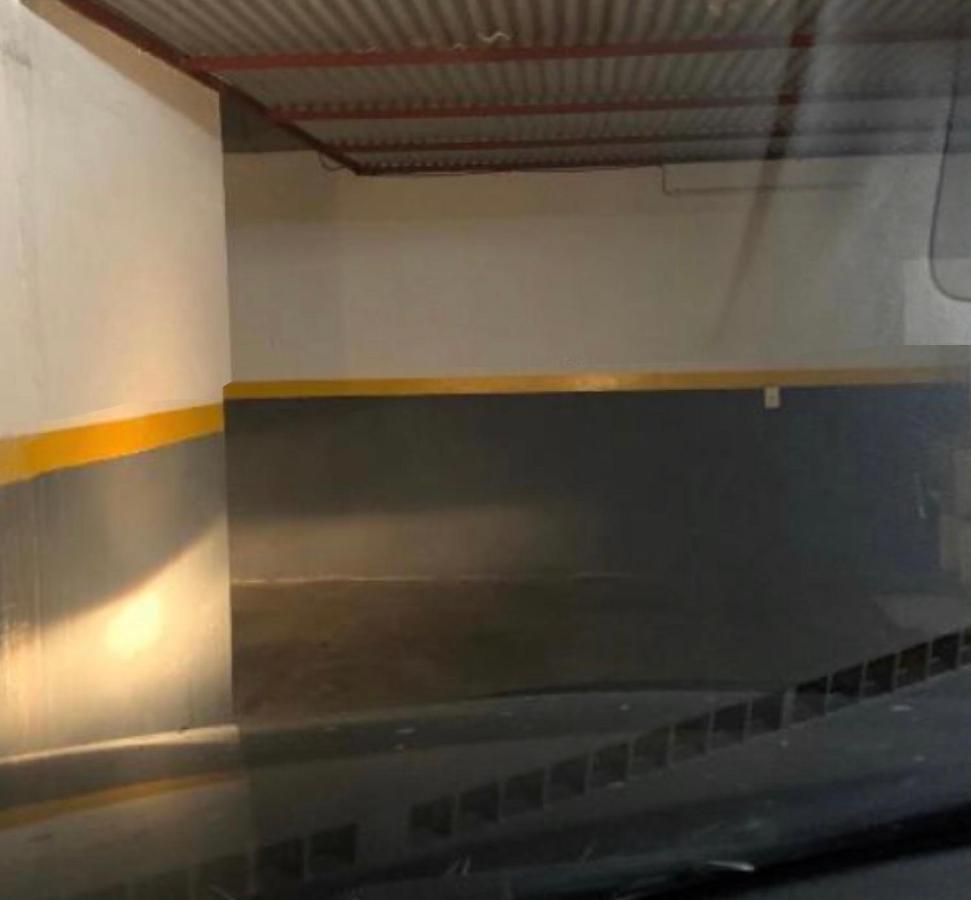 Cañitas 3amb Cochera Camioneta Fija Y Techada Unico Apartamento *